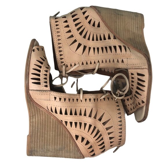 Jeffrey Campbell SIZE 8.5 Cordillo Perforated Tan Leather Tie Bootie Heels Sanda - Picture 2 of 12